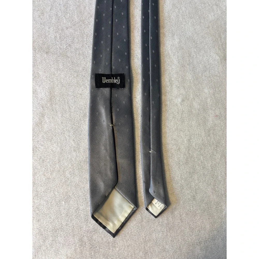 Wembley Necktie Mens One Size Gray Good‎ Silk Blend Micro Dot Pattern Vintage